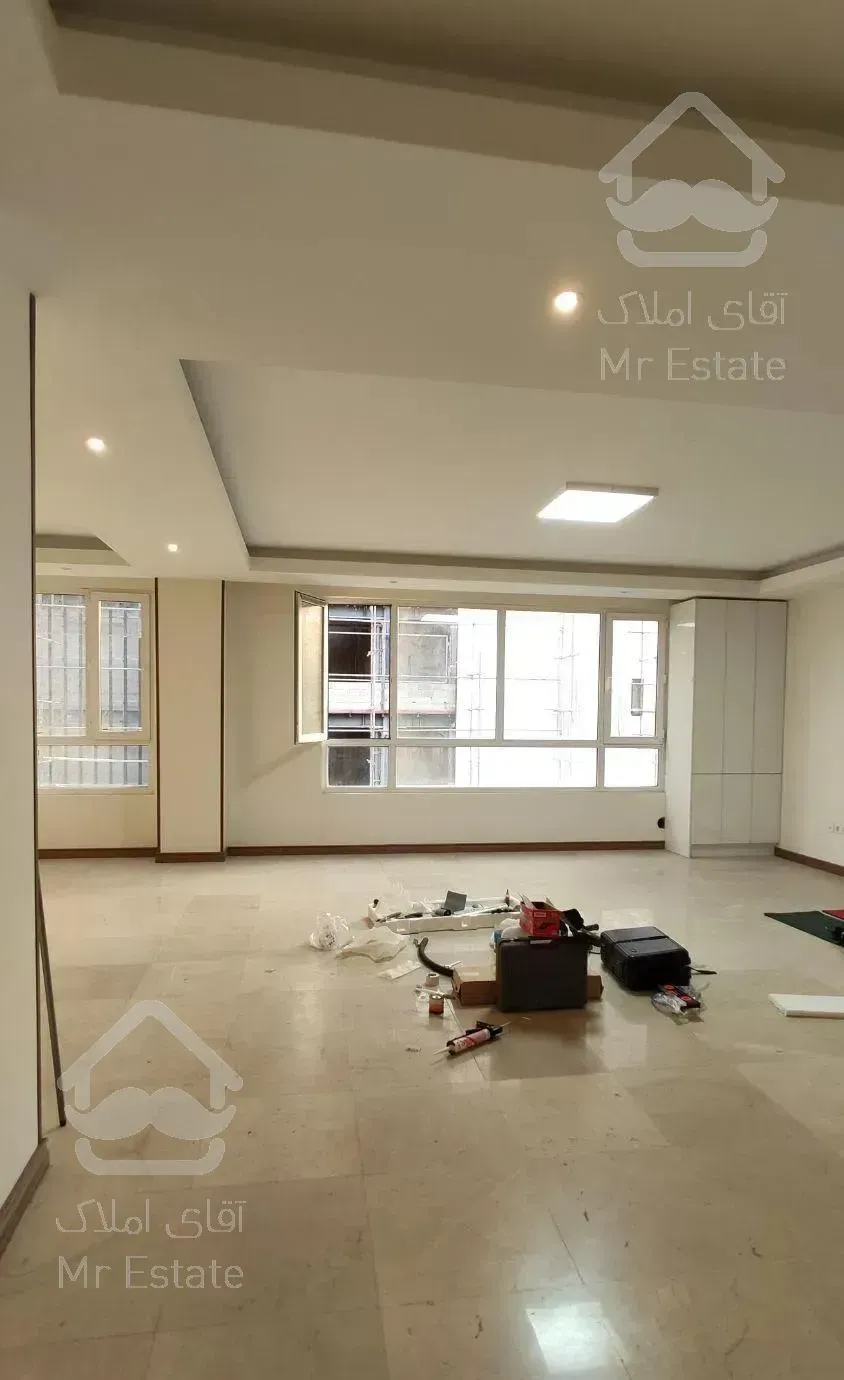 شریعتی ١٠٠ متر نوساز با لابیمن (۵ پارکینگ)