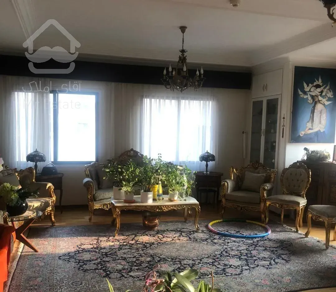 آپارتمان ۱۸۰ متری ۳ خوابه در آرارات