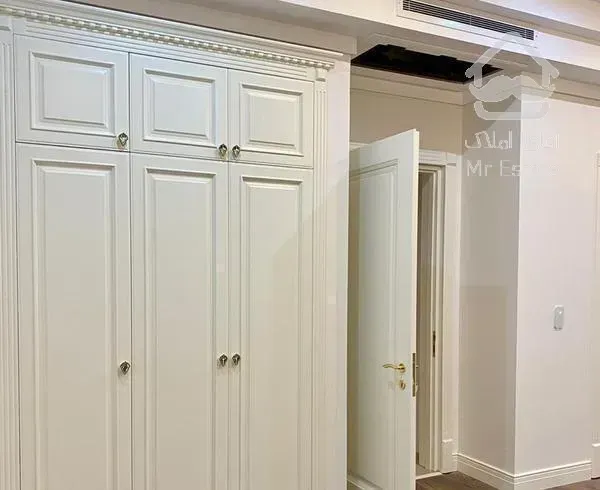 برج مدرن با ویوی ابدی