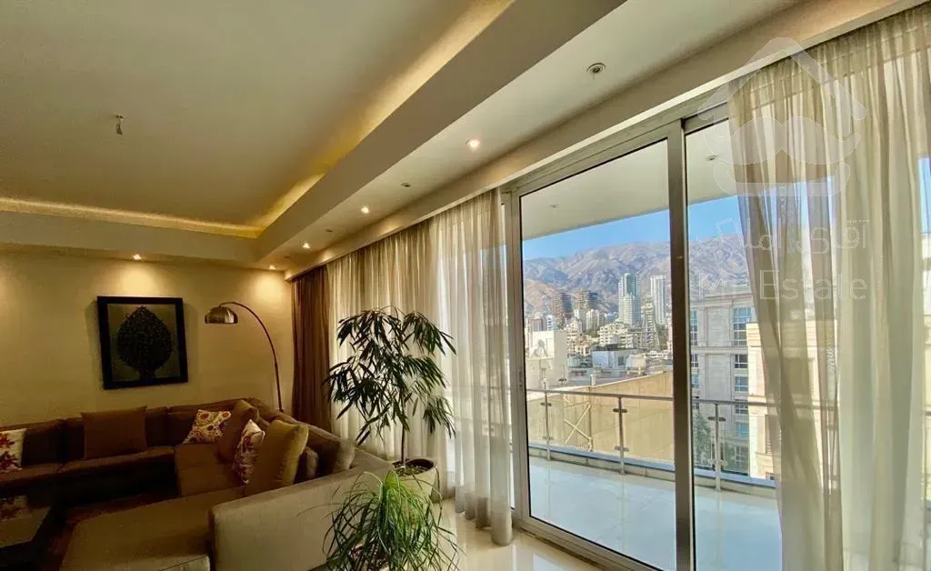 ۱۷۰ متر در زعفرانیه چهار پارکینگ سندی