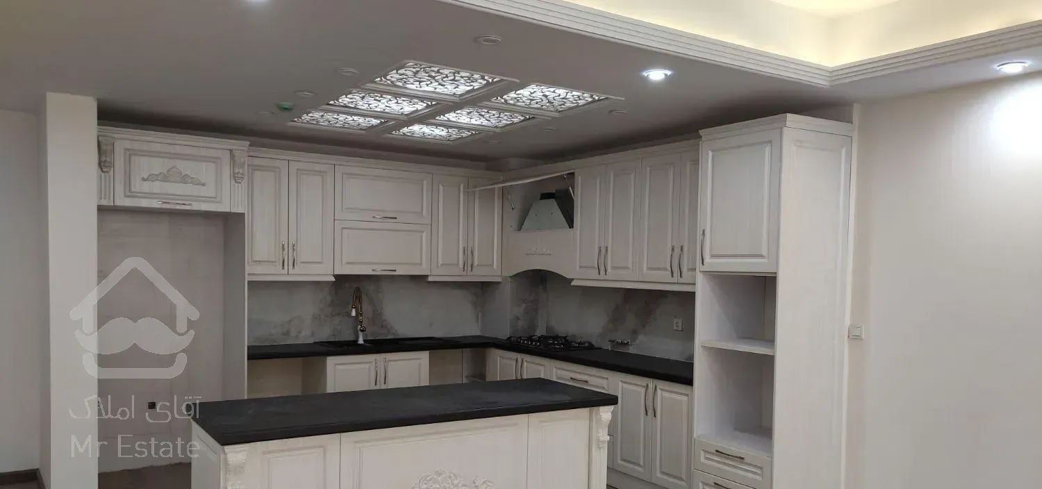 آپارتمان ۱۱۷ متری دو خوابه شخصی ساز-منیریه