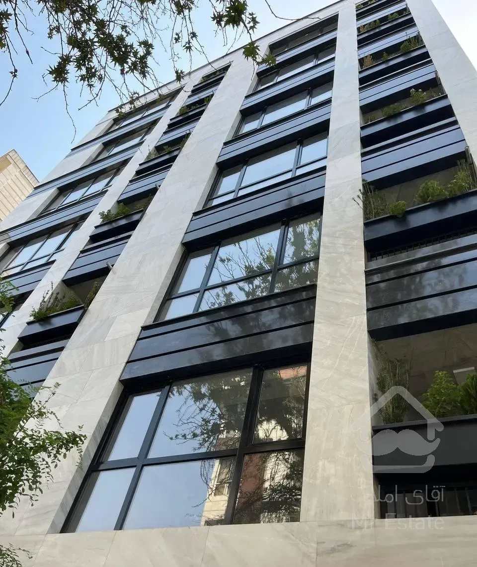 فروش آپارتمان ۱۴۸ متری ۳ خوابه در عباس‌آباد