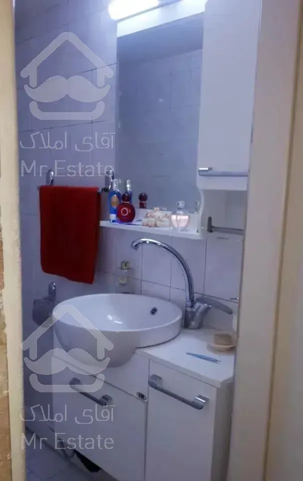 ۵۰متر خوش نقشه و غرق در نور