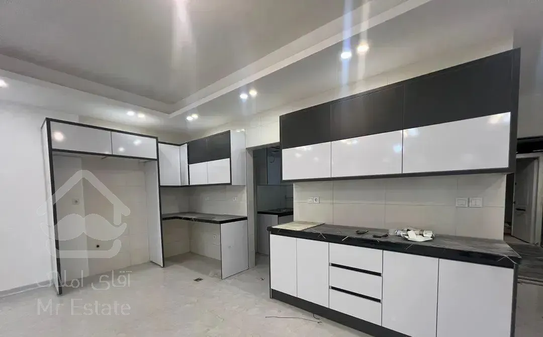 فروش آپارتمان ۱۳۰ متری نوساز شیک