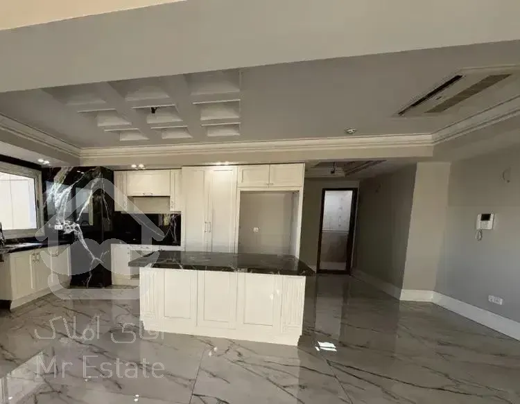 ۱۱۰ متر/ نوساز / تکواحدی / تراس قابل چیدمان