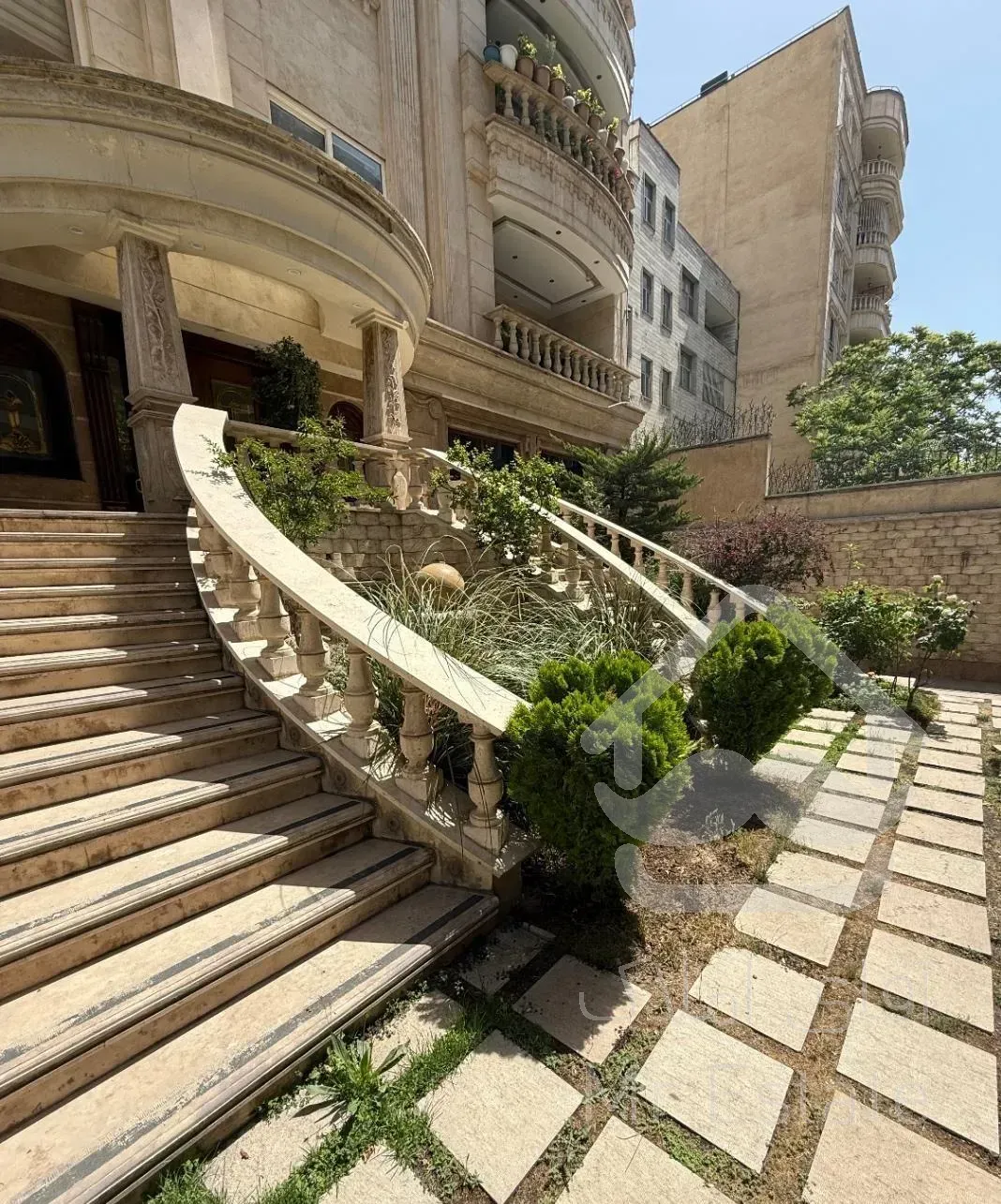 فروش آپارتمان خوش‌نقشه در کاشانک