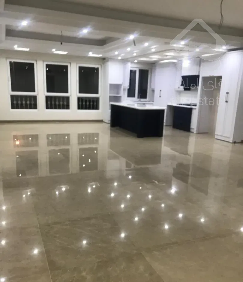 142 متر ۳خواب شادمان