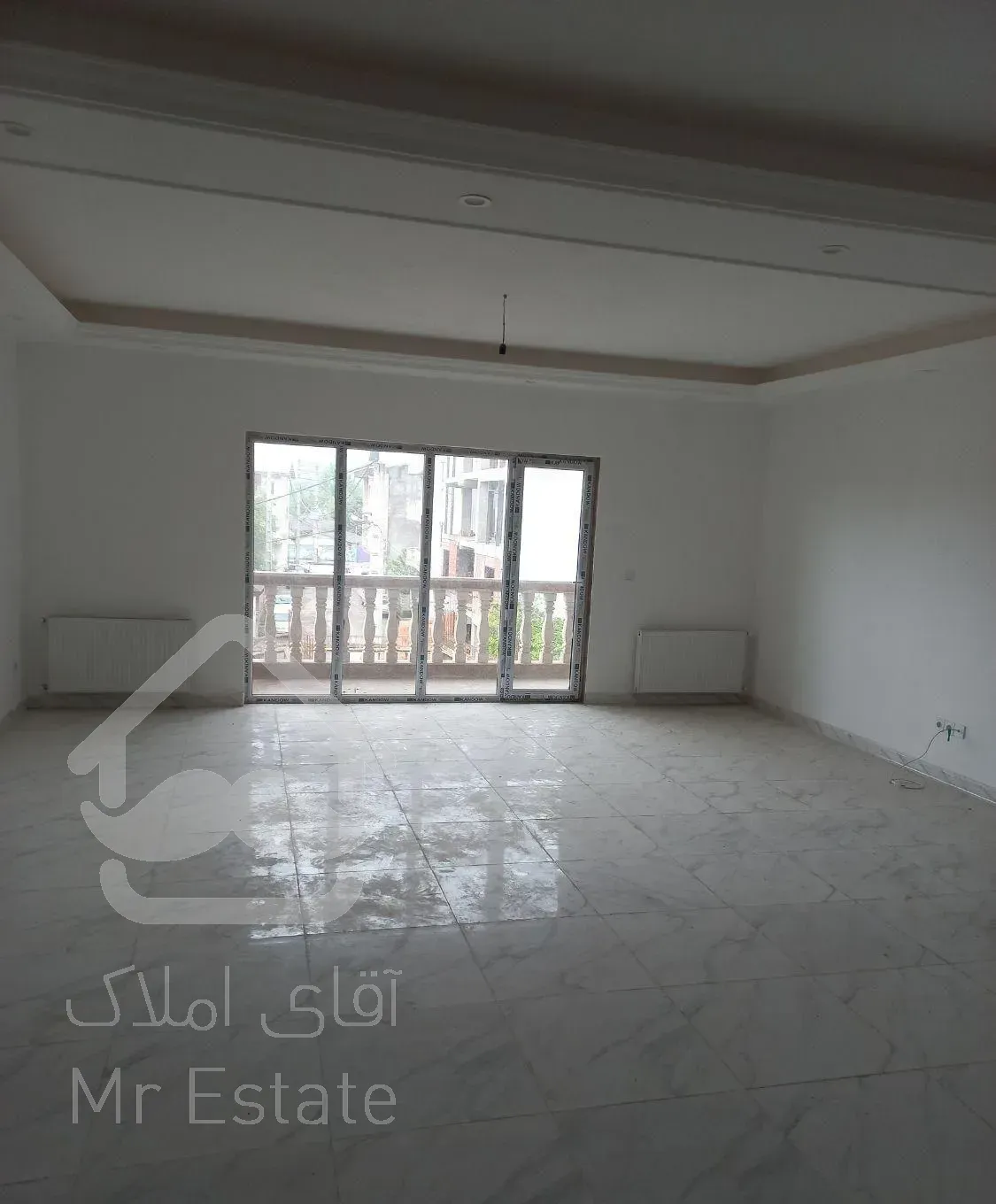 آپارتمان ۱۲۶ متری خوش نقشه منطقه تازه آباد نیرنگ