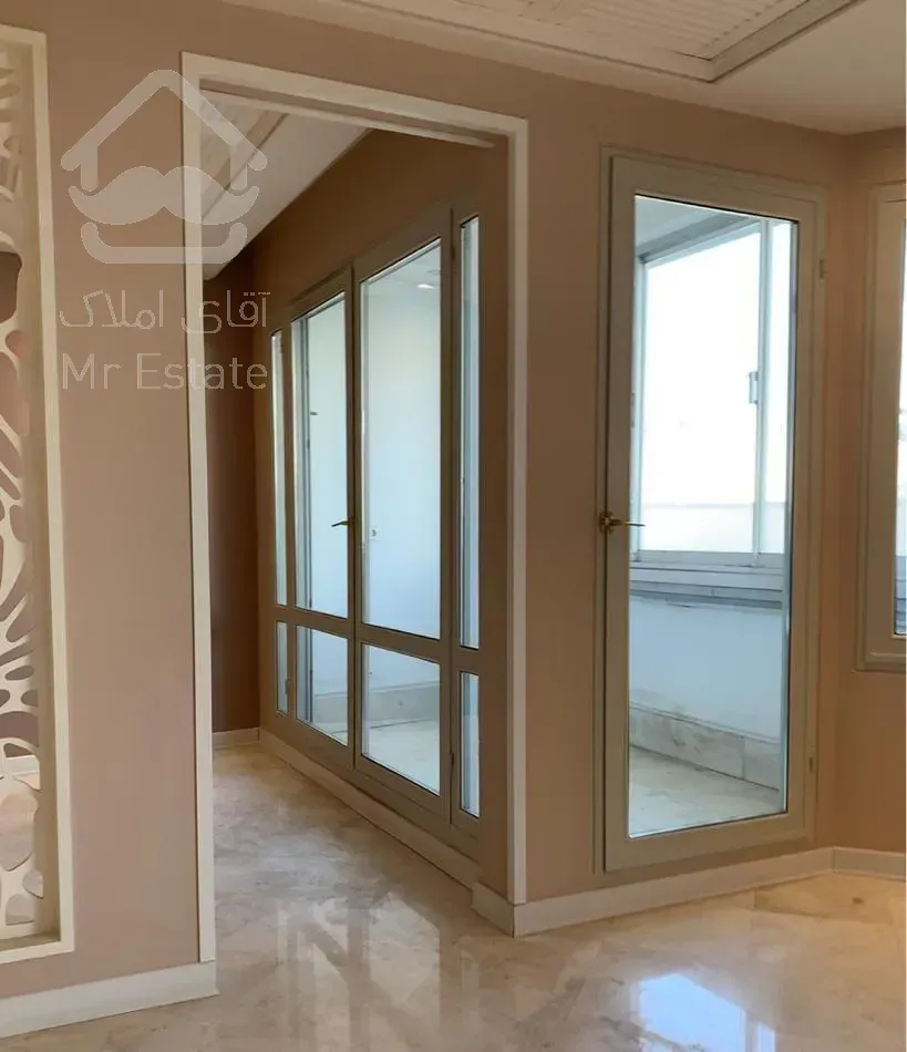 ۲۲۰ متر/سه خواب/ در قلب زعفرانیه/