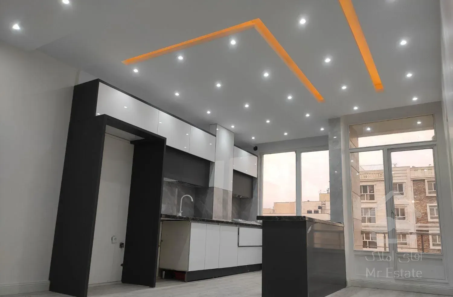 86متردوخوابه زیر قیمت منطقه محله اباذر