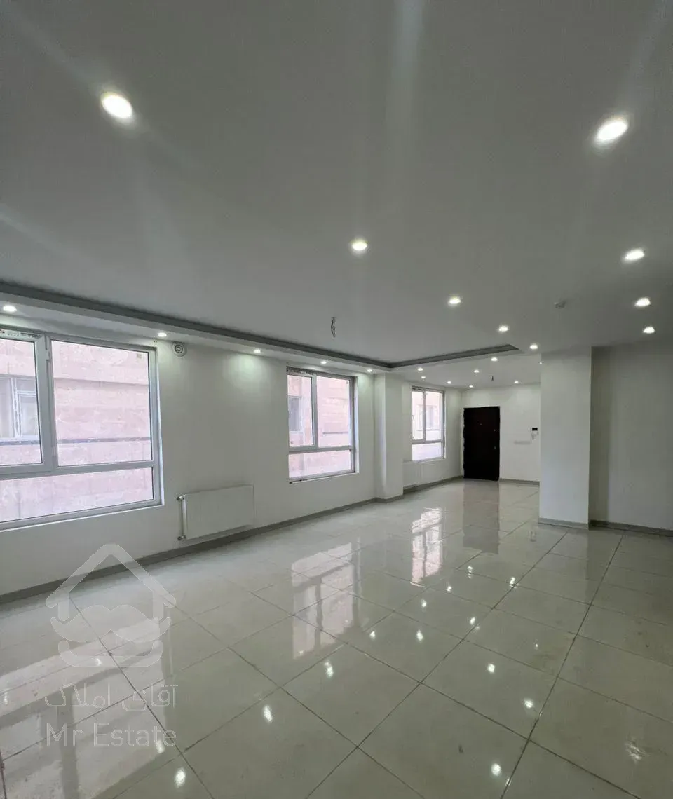 118متر سه خواب تکواحدی/فول امکانات/دستغیب