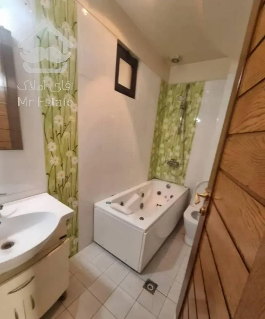 اجاره و رهن آپارتمان زعفرانیه 185  متر شیک