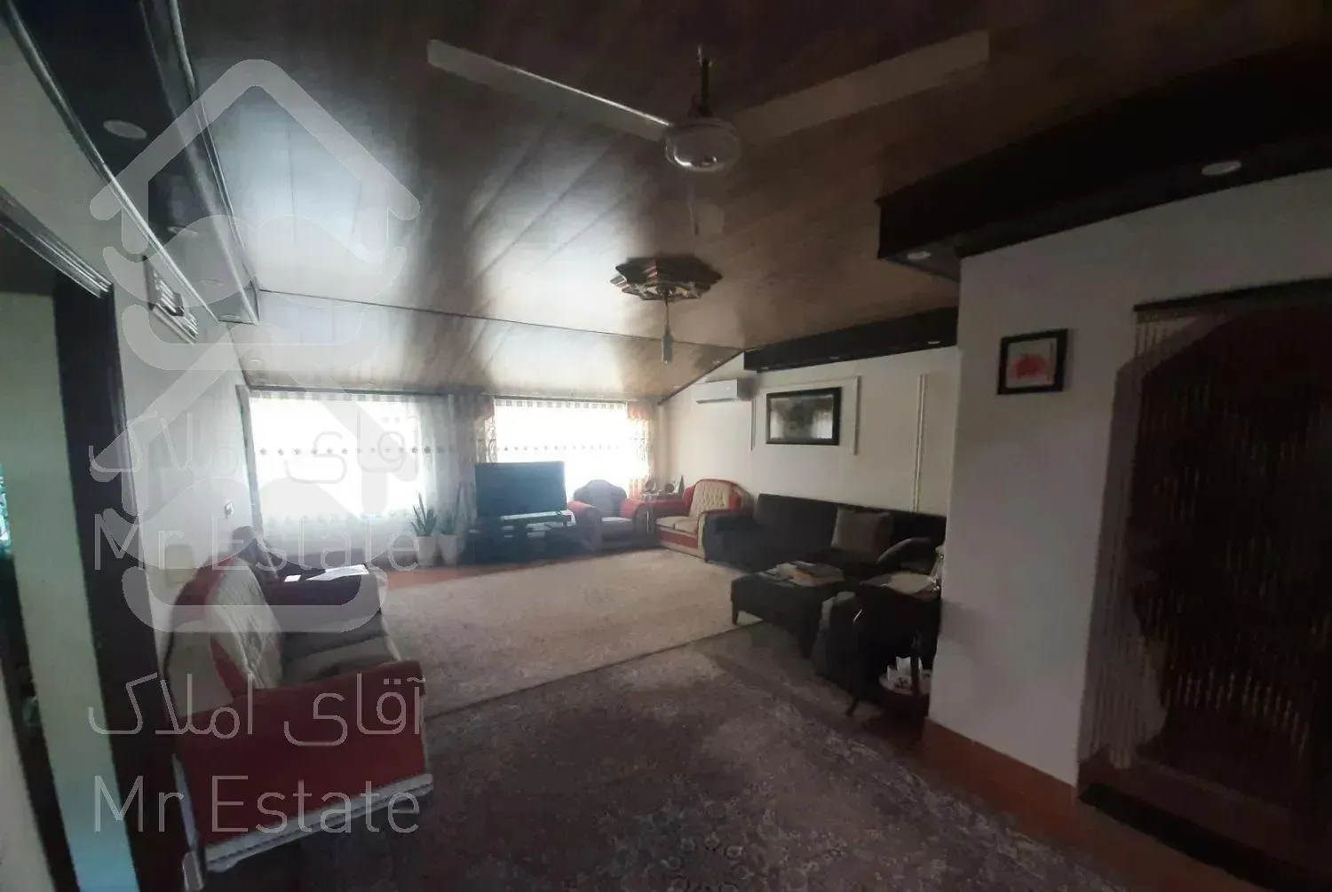 خانه ویلایی واقع در شهرک نساجی