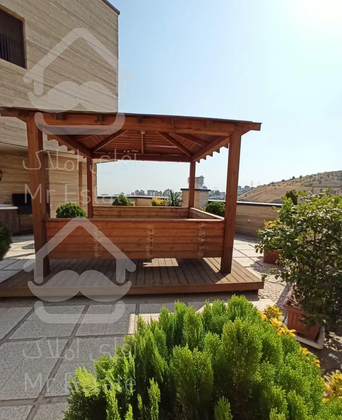 برج باغ ۸۵ متری مدرن ویو دار