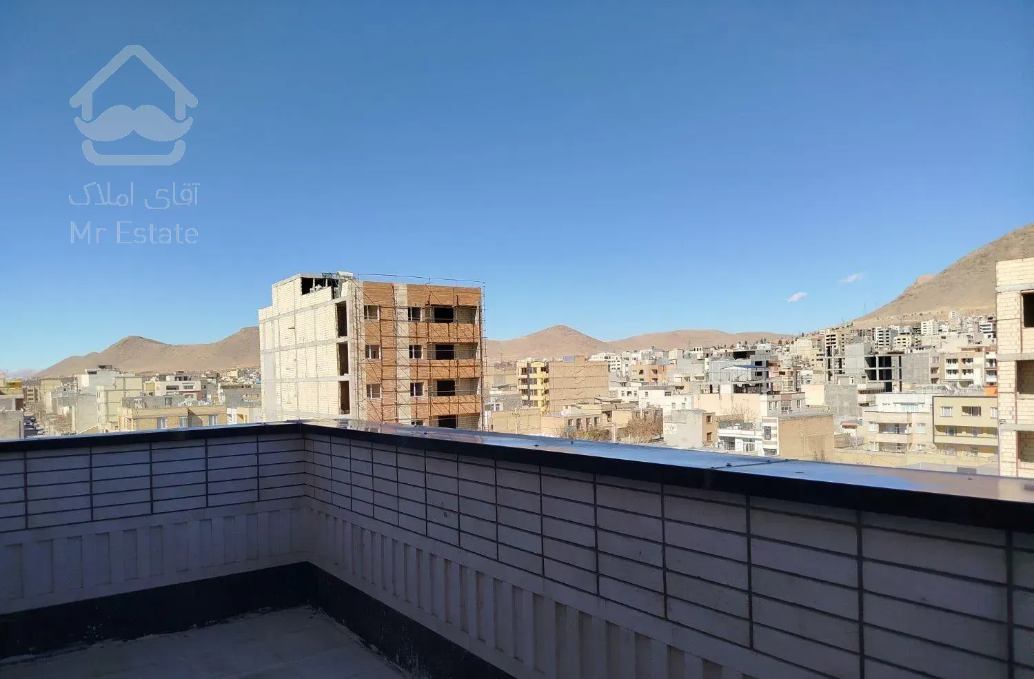 پنت هوس کلید نخورده سرچشمه ها