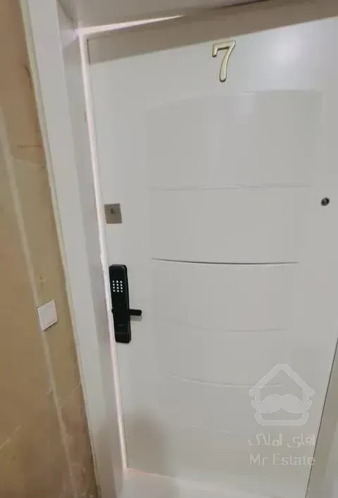 اپارتمان خیابان ۹۳