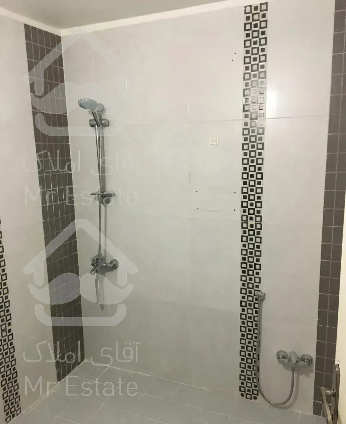 ۱۴۲ متر ۳خواب پونک شهرک نفت اقبالپور