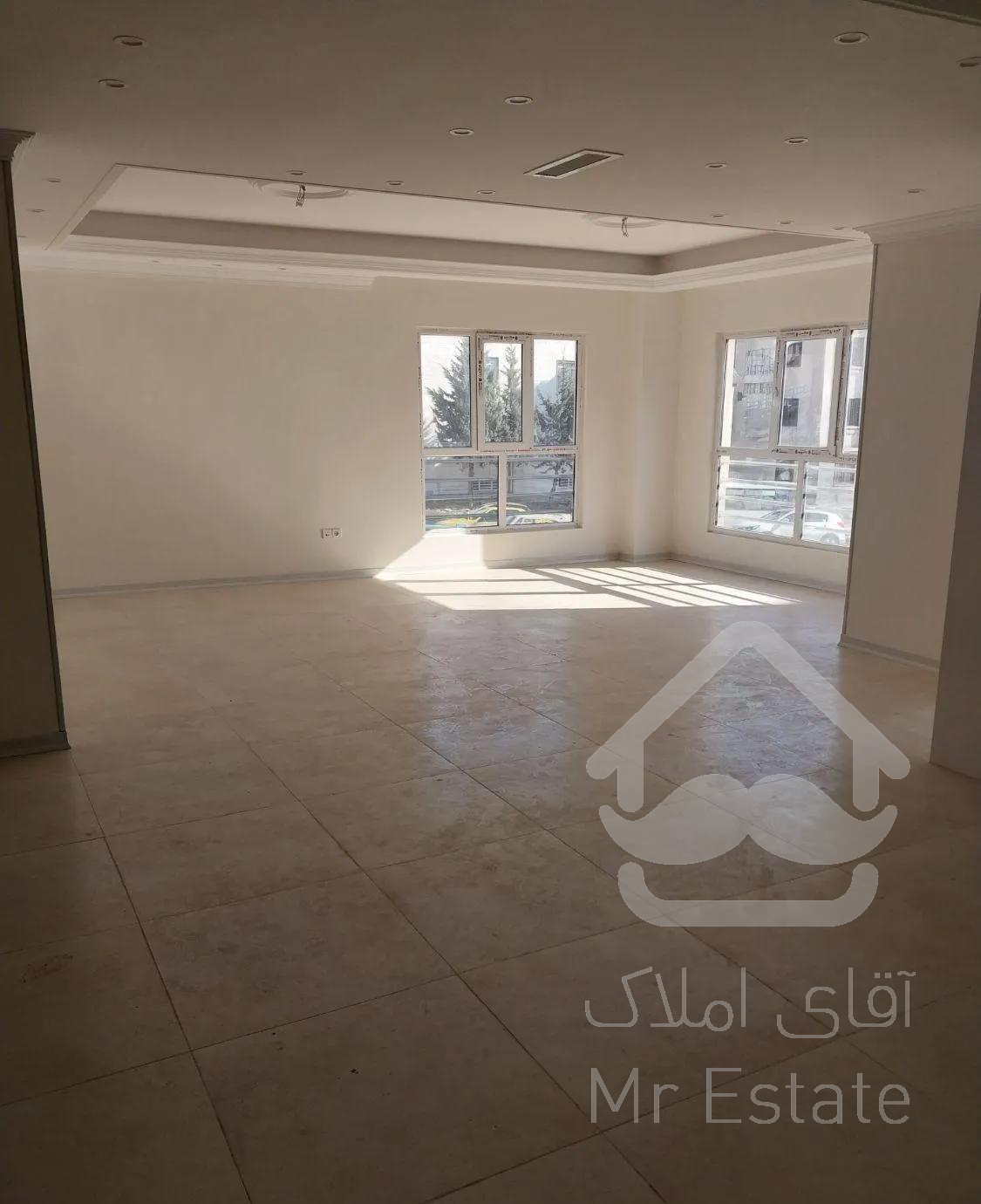 آپارتمان ۱۳۵متر،۳ خواب، کلید نخورده