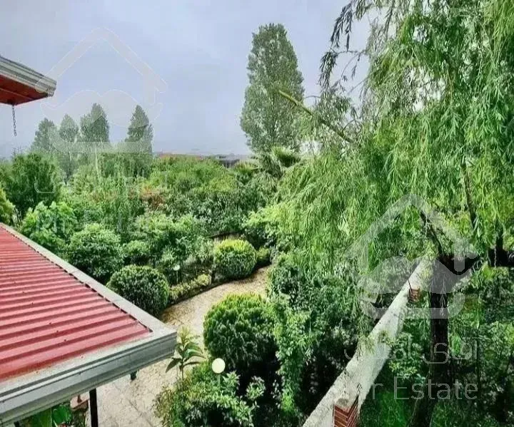 ویلاباغ۳۰۰متری/شهرکی/ایزدشهر/نور/نوشهر