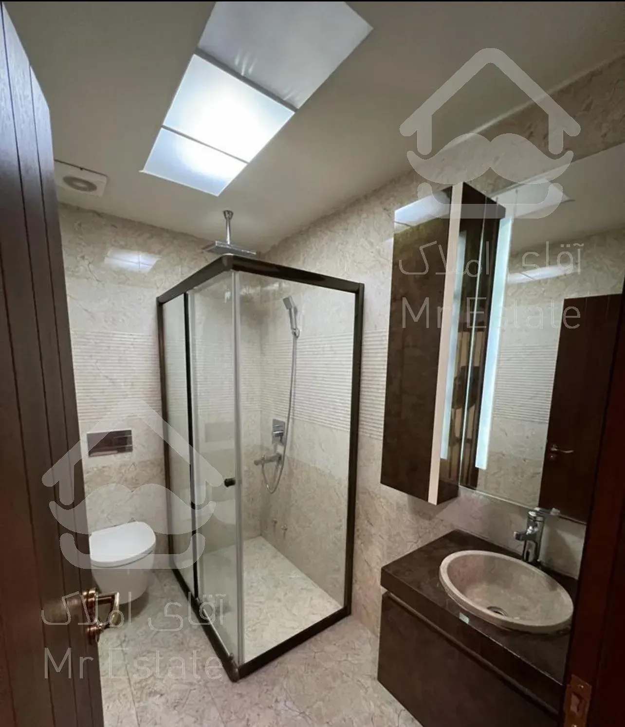 فروش واحد ۱۵۲ متر برج برند مجلل