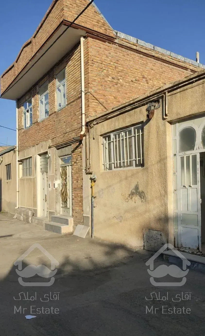 بلوار رجایی خ میرزای شیرازی کوی پنج احسانی سرا