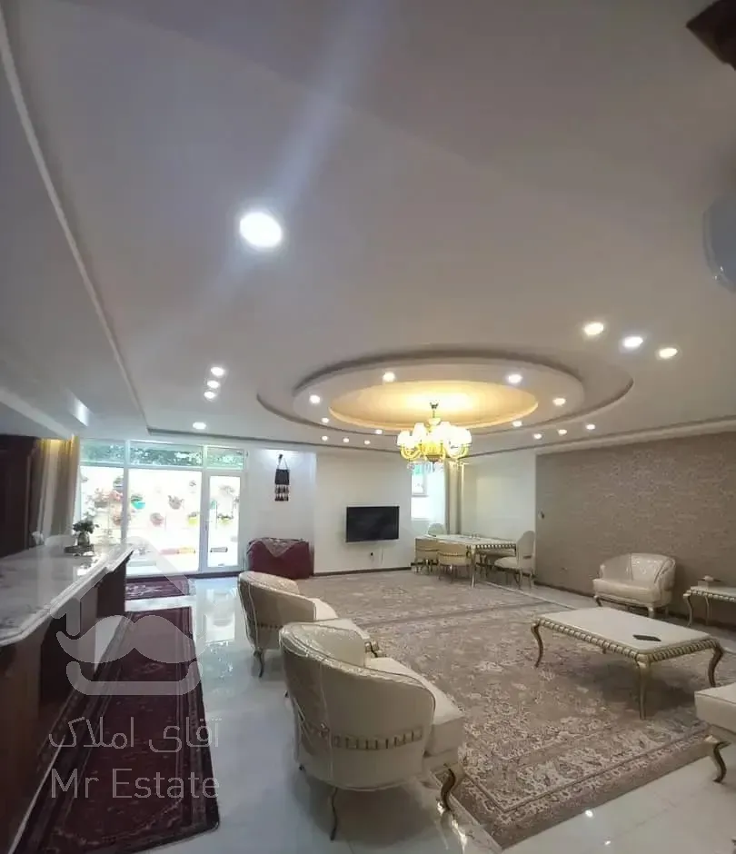 ساختمان  ۳ طبقه تک واحد /لوکس و هوشمند/راهنمایی