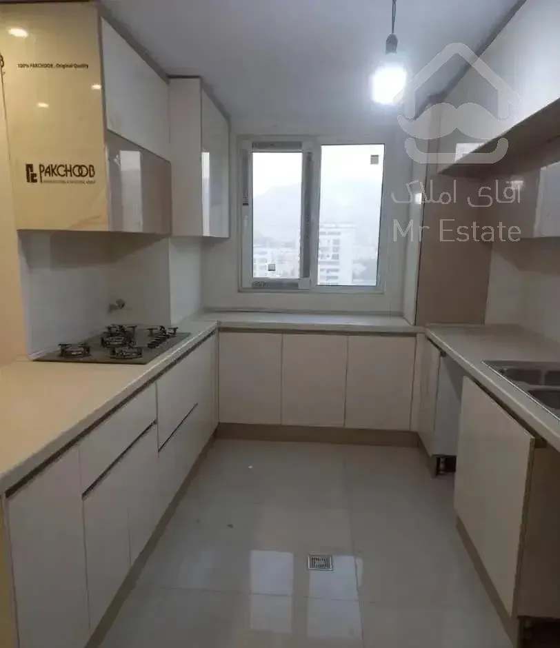 ۱۱۰ متر ۲ خواب کلید نخورده برج شخصی دریاچه چیتگر