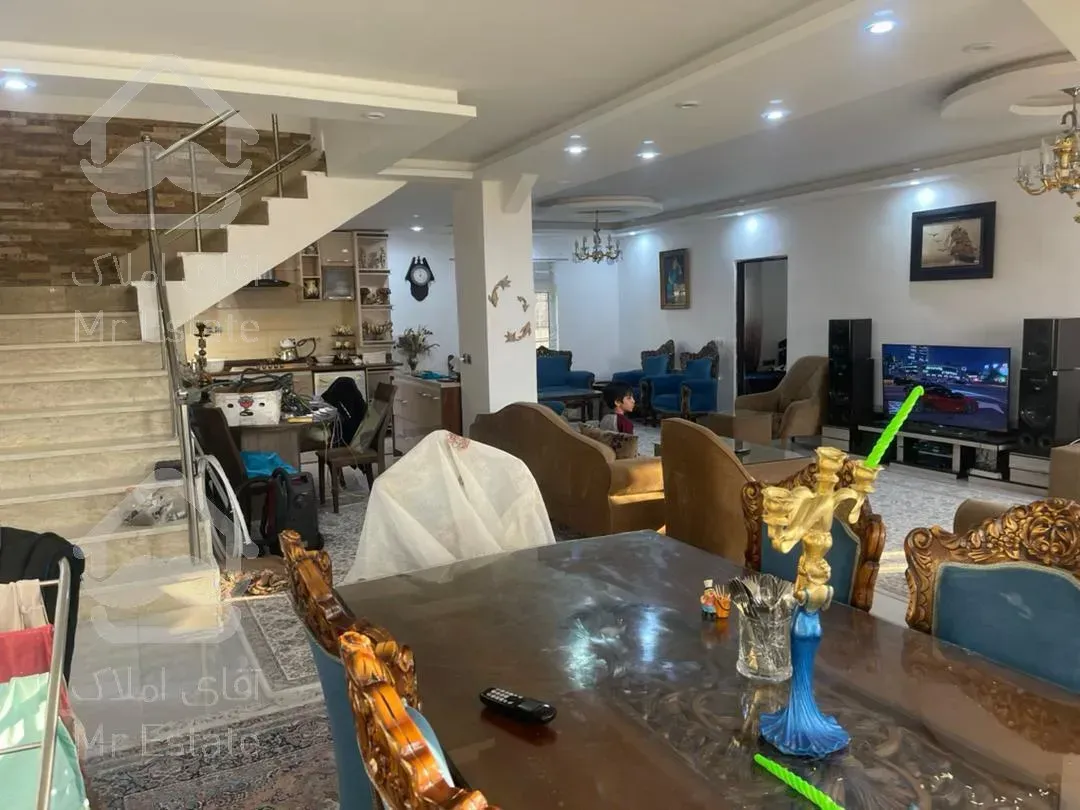 عمارت بزرگ لاکچری ساحلی