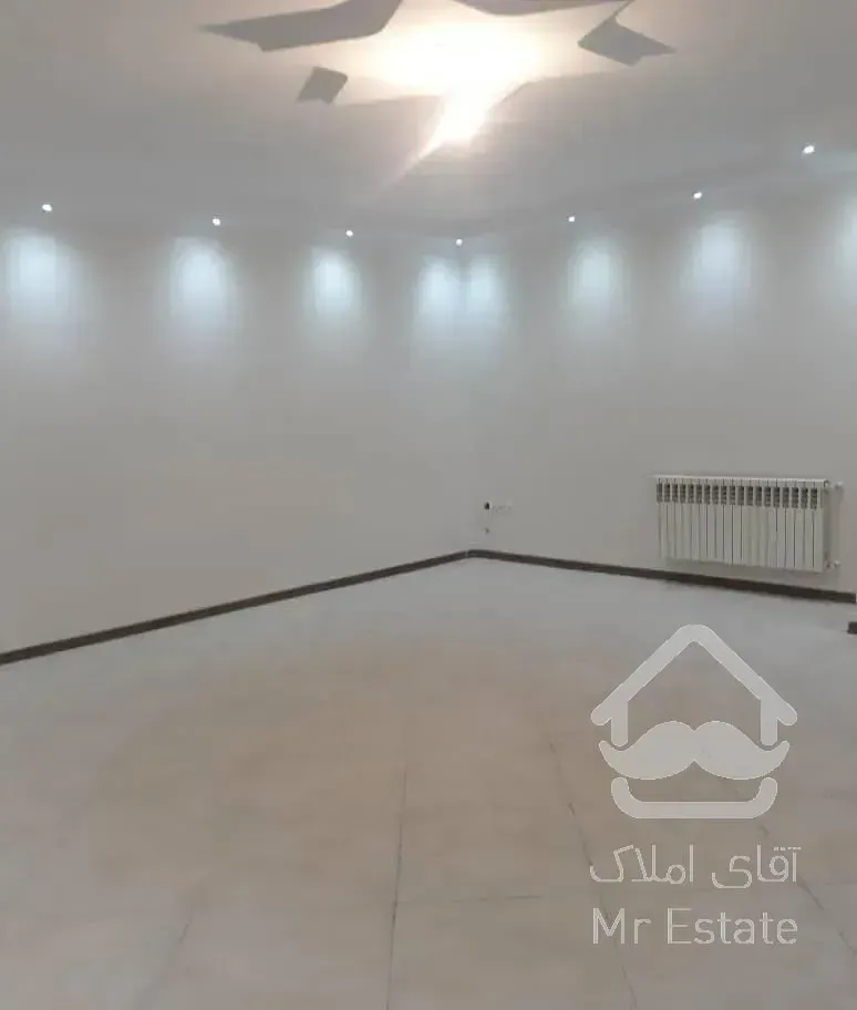 ۱۳۰ متر/ ۳خواب / فول امکانات        (  تکواحدی  )