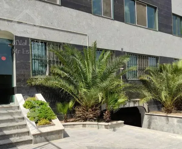 آپارتمان خوش نقشه و کاملا نورگیر