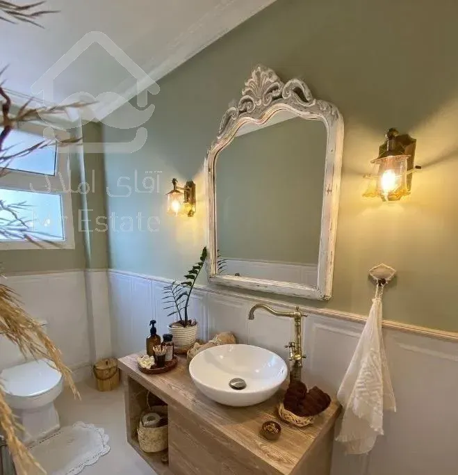 اختیاریه دولت ۱۱۰متر ، ۲پارکینگ، نور و آفتاب جنوب