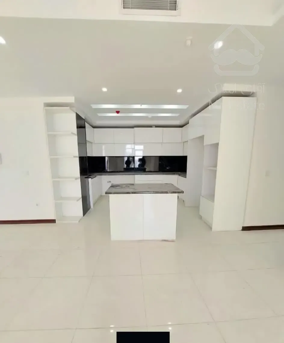 ۹۹متری/۲خوابه/دریاچه چیتگر/لوکس/خوش نقشه