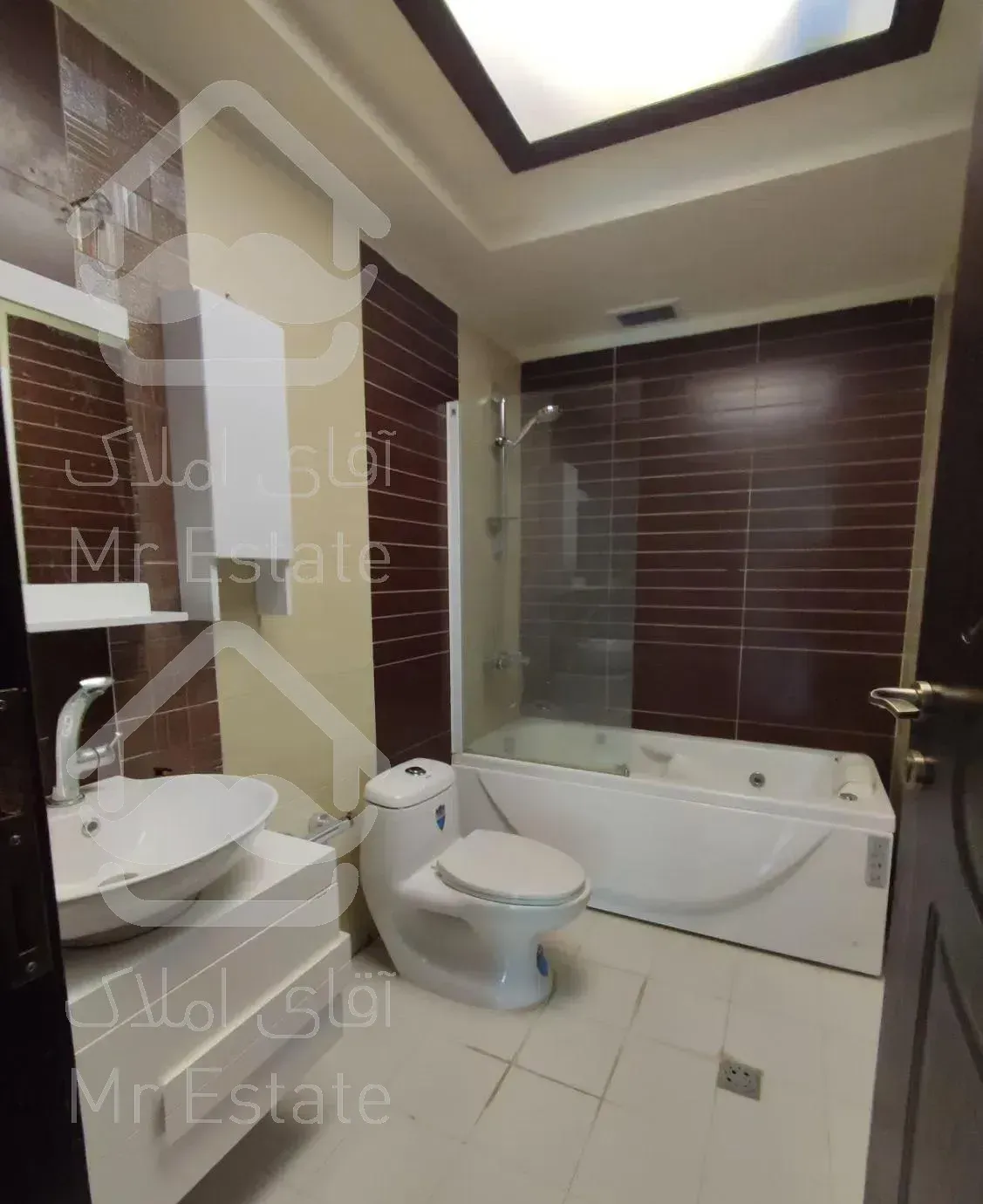 ۱۴٠ متری فول مشاعات کامرانیه جنوبی