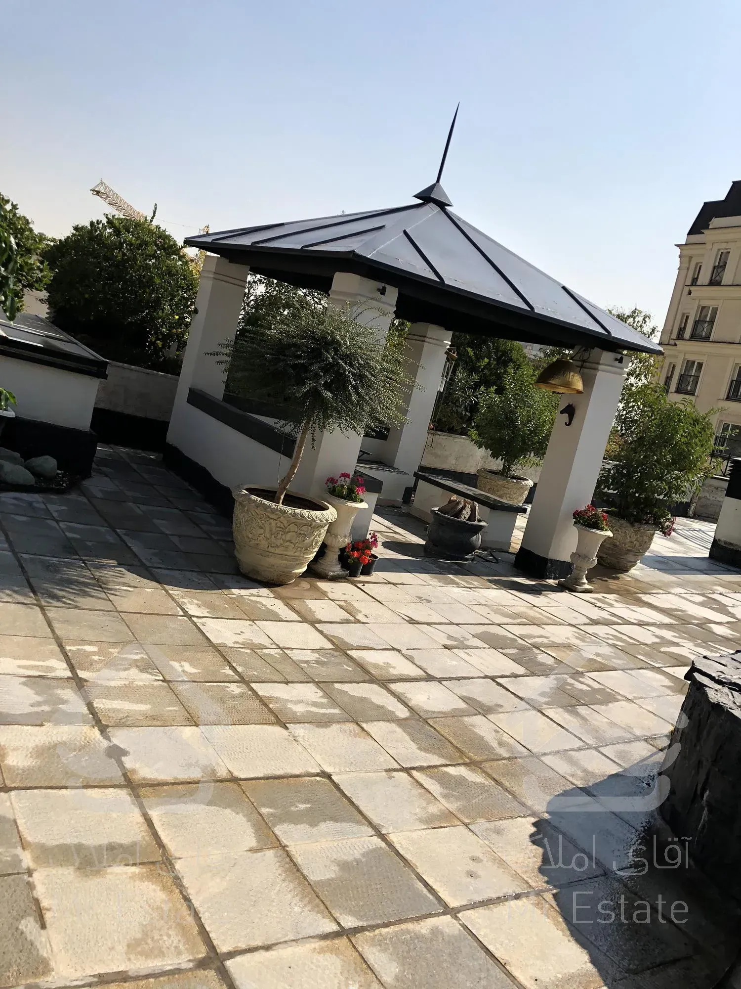 رهن و اجاره آپارتمان ۳۸۵ متری ۵ خوابه فرمانیه