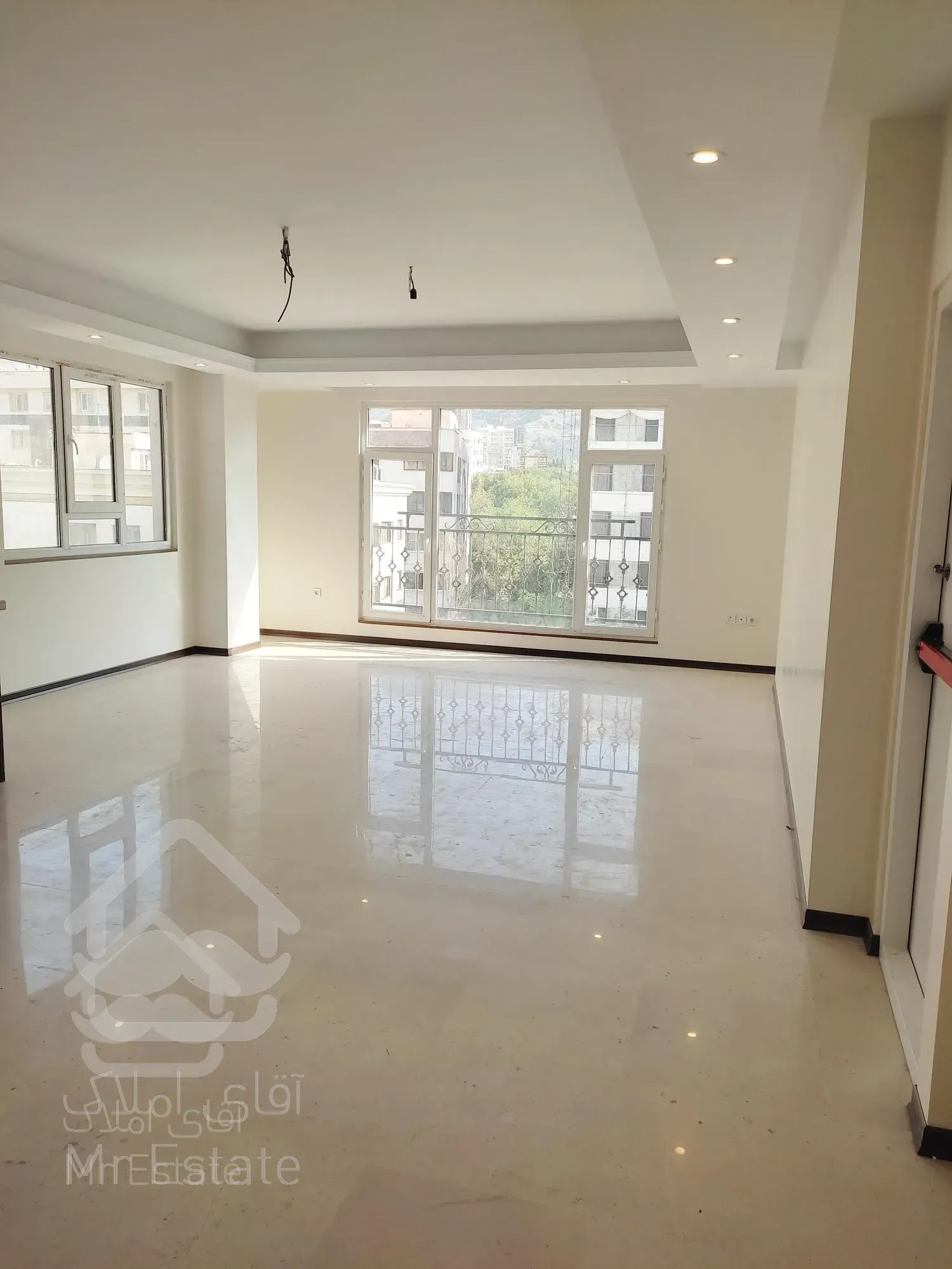 145متر نوساز بدون دیوار مشترک