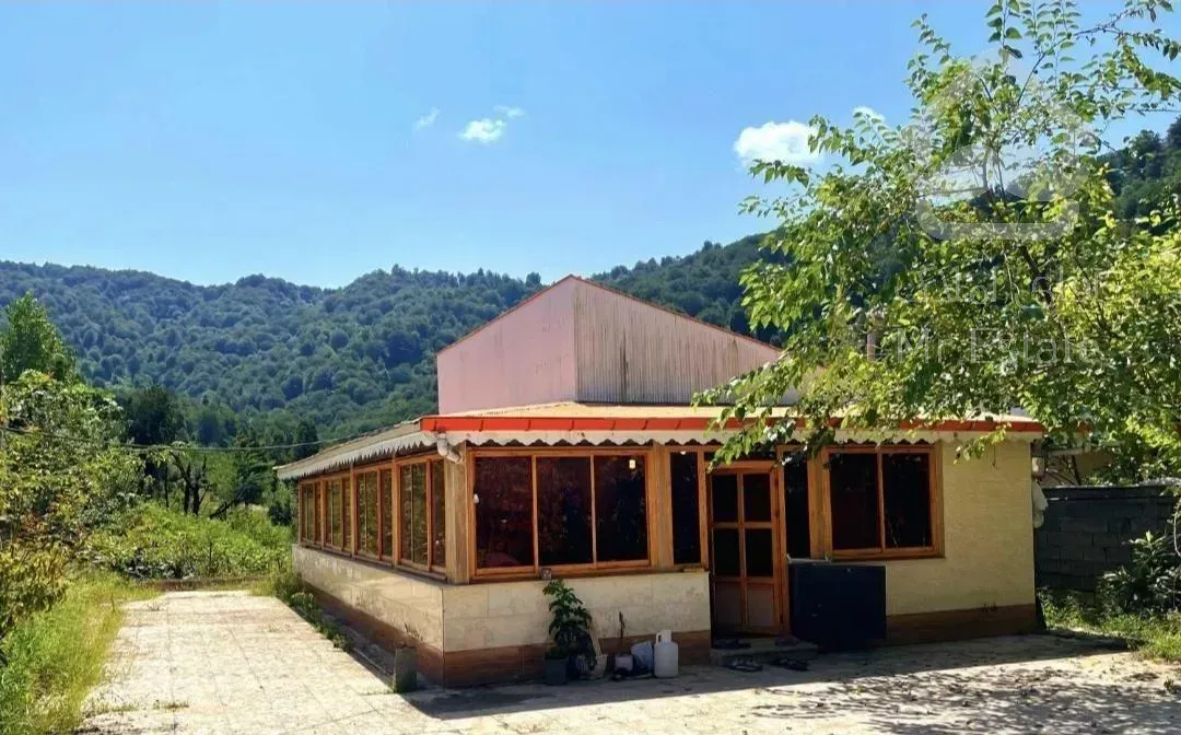 ۵۵۰متر زمین/۱۰۰متر بنا/کوهپایه ای