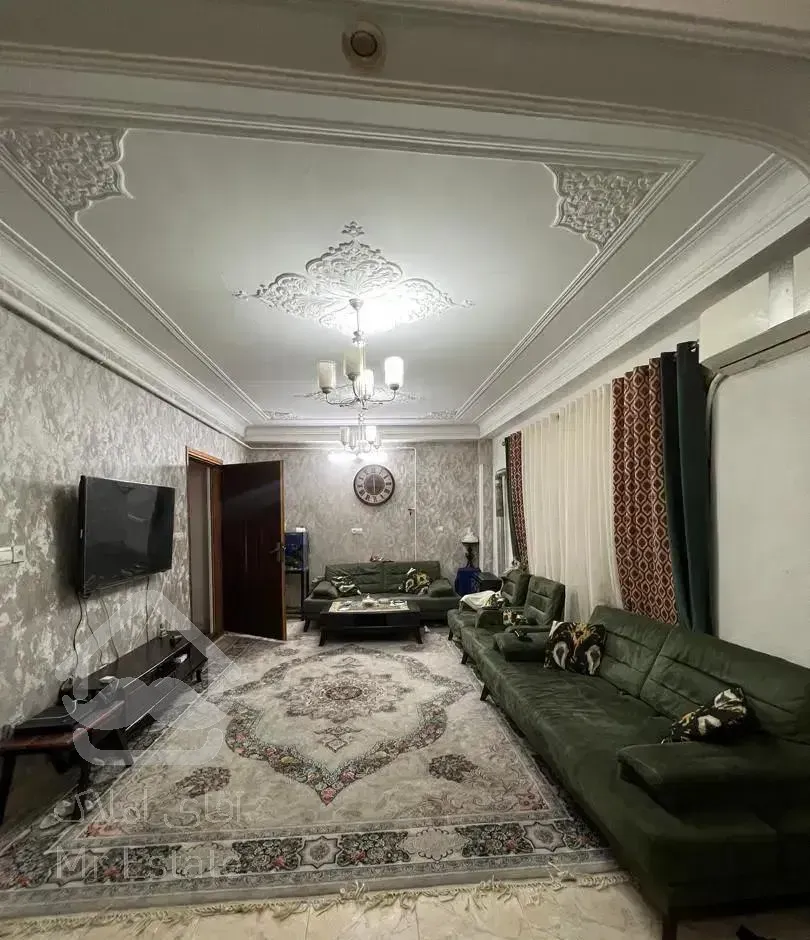 (طبقه ۷۱متری) دوخواب تمیز/ خوش نقشه/ لیلاکوه