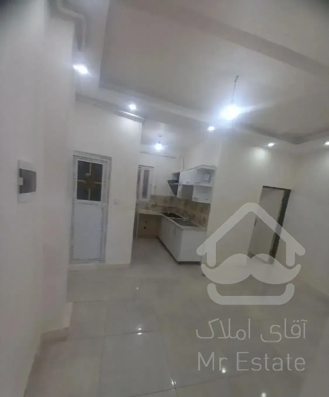 رهن کامل طبقه همکف حمیدیان خ ایران وارش