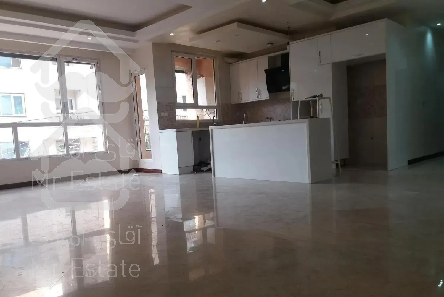 آپارتمان  سه خوابه ۱۳۰ متری پونک