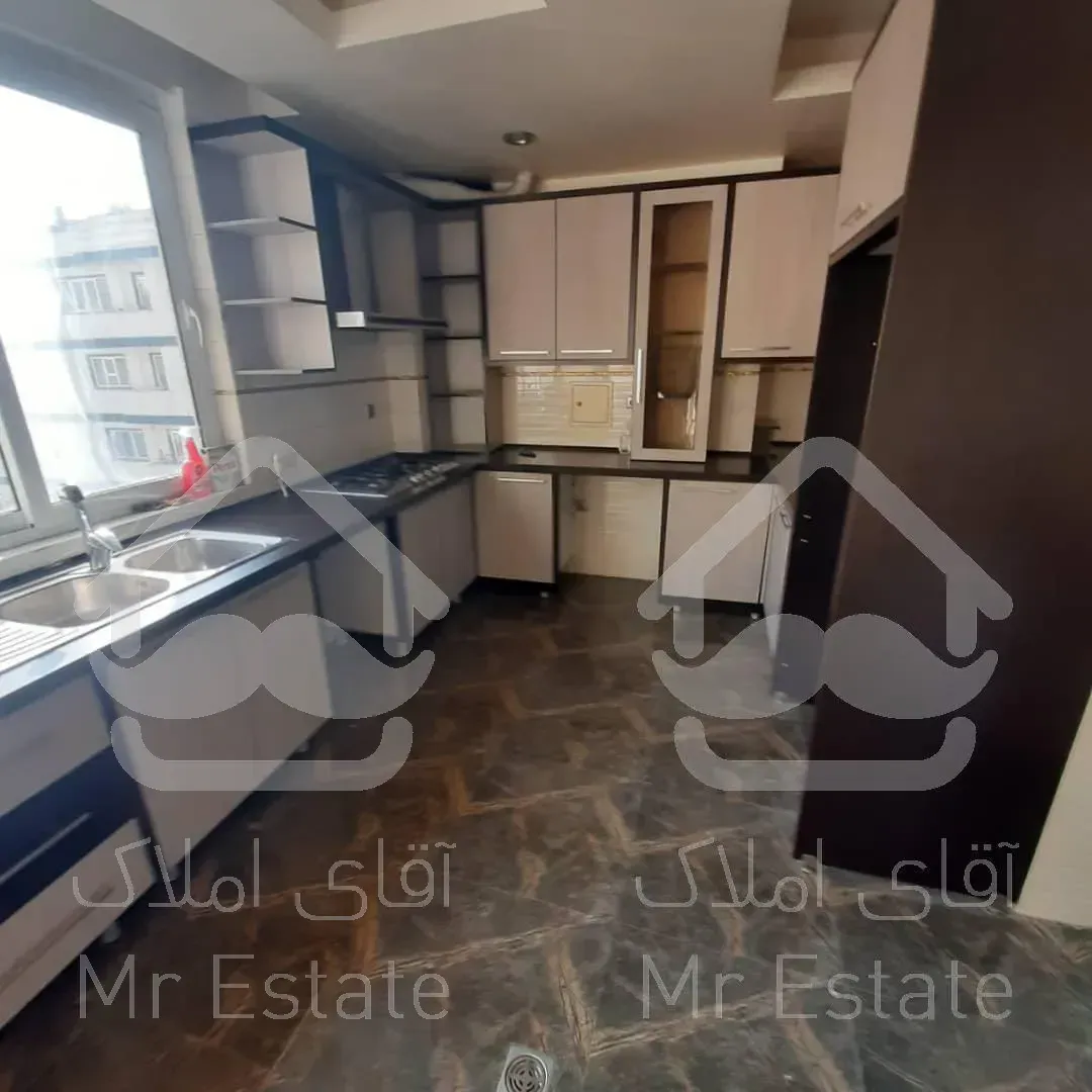 اجاره و رهن آپارتمان زعفرانیه 200  متر لاکچری