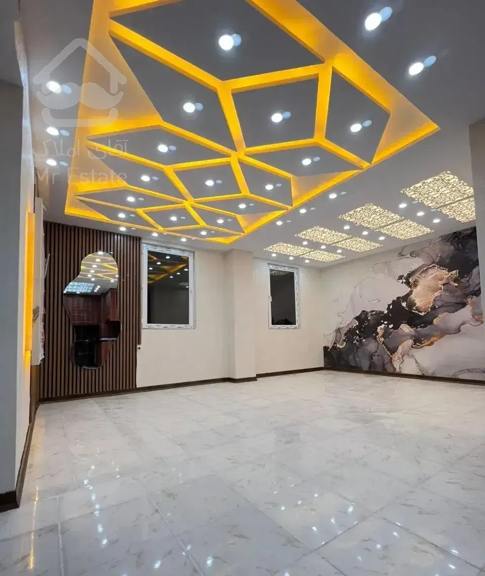 پرند آپارتمان دو خوابه فاز6 شمال99متری