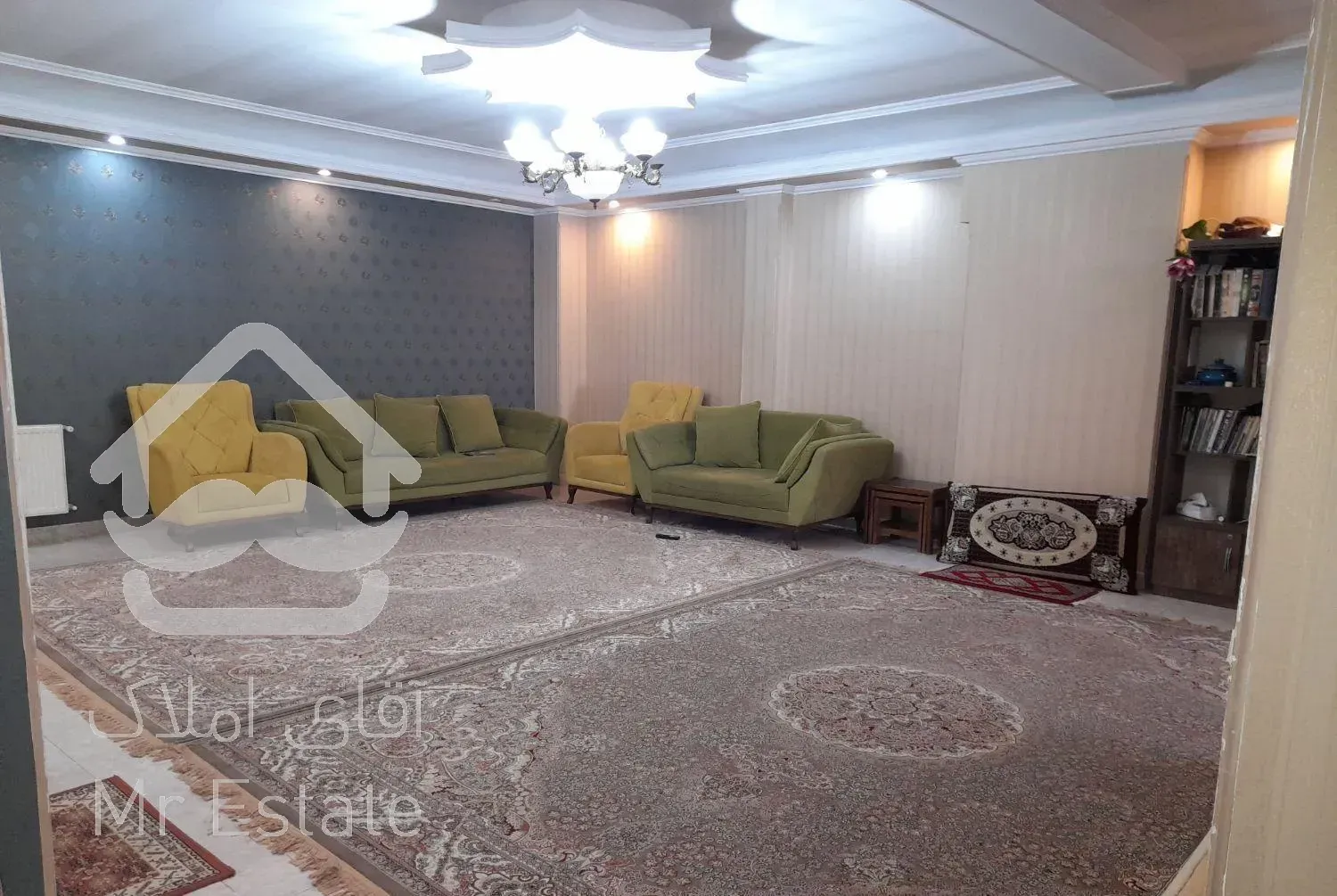 آپارتمان ۹۴ متری ، قابل تهاتر