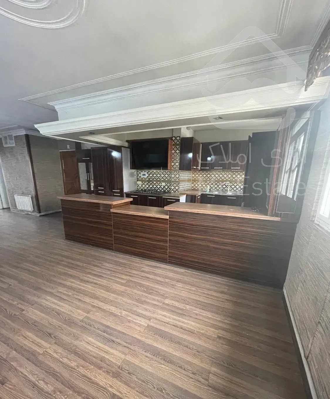 بهارشمالی ۱۲۵ متری ۳خواب طبقه۴