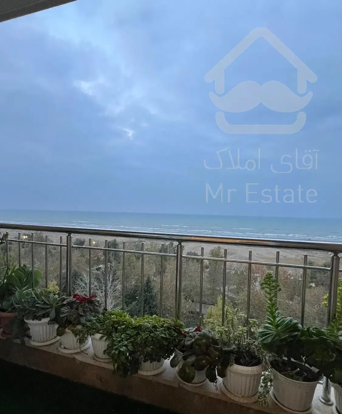 رهن آپارتمان ساحلی ویو دریا غرق نورگیر