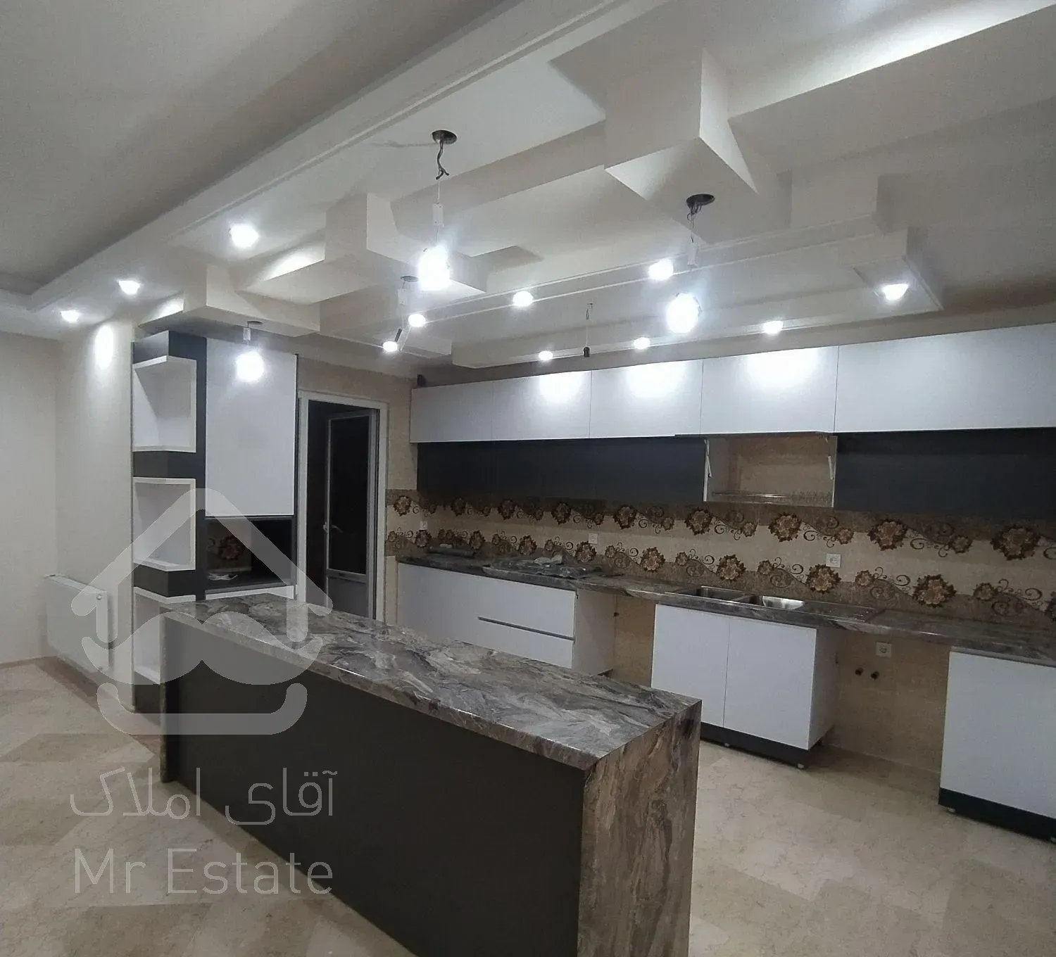 اجاره ۱۱۵متر آپارتمان نوساز طبقه اول جنوبی