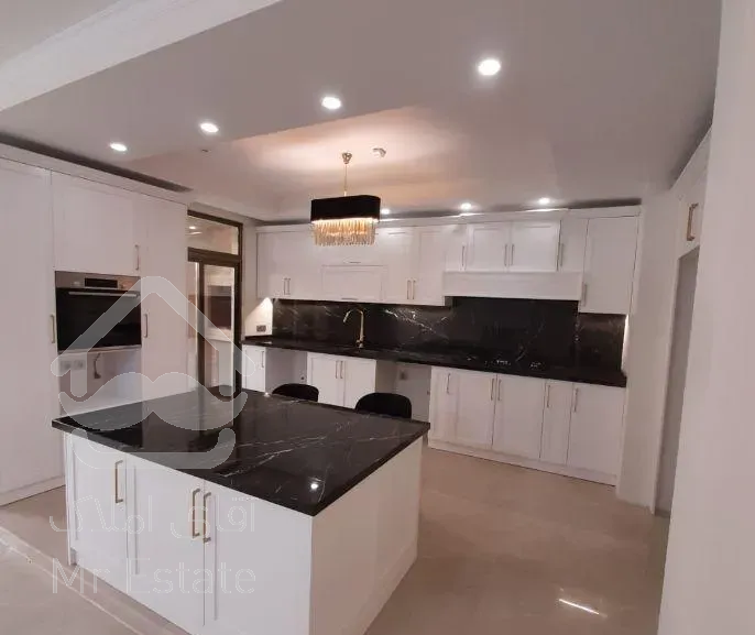 نیاوران مرجان ۲۱۰ متری ۳ خواب ۲ تراس