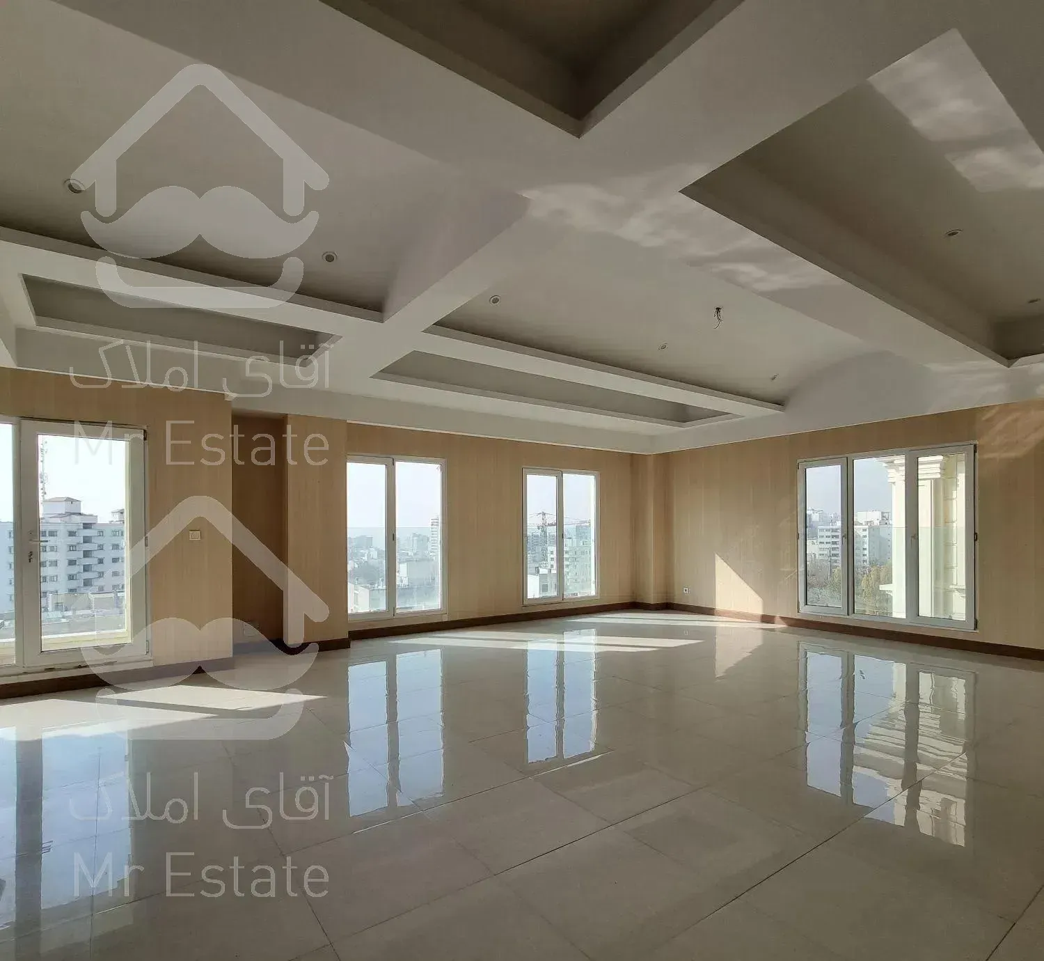 ۱۷۰ متر *برج باغ کلاسیک و سلطنتی رویال پارک*