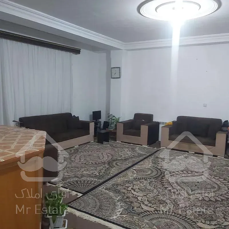 فروش آپارتمان 84 متر _ 2 خواب _خیابان جمهوری