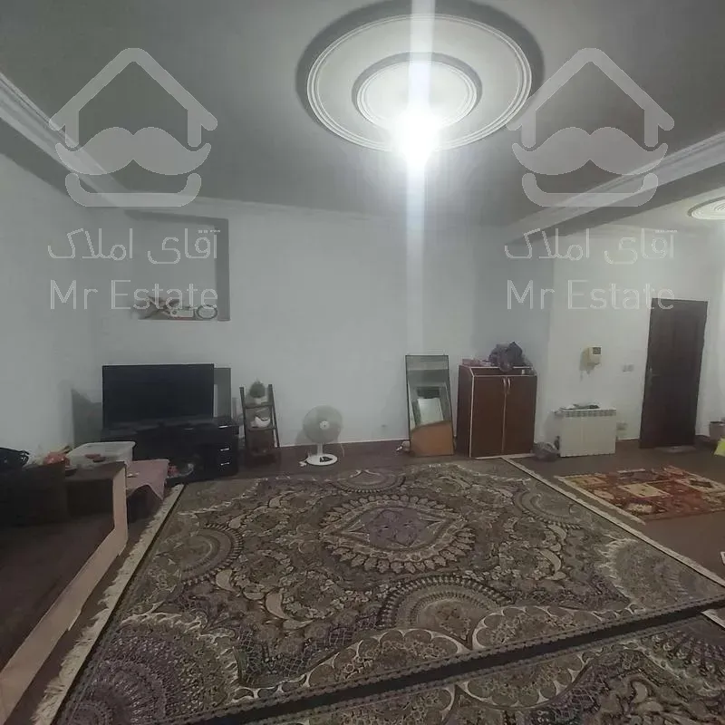 فروش آپارتمان 84 متر _ 2 خواب _خیابان جمهوری