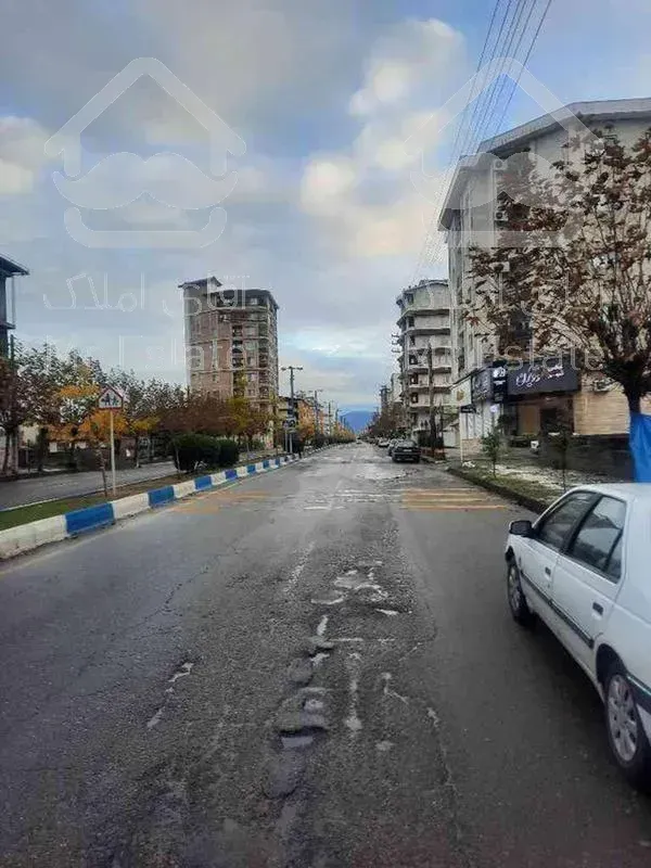 زمین تجاری مسکونی 650 متر - جمهوری